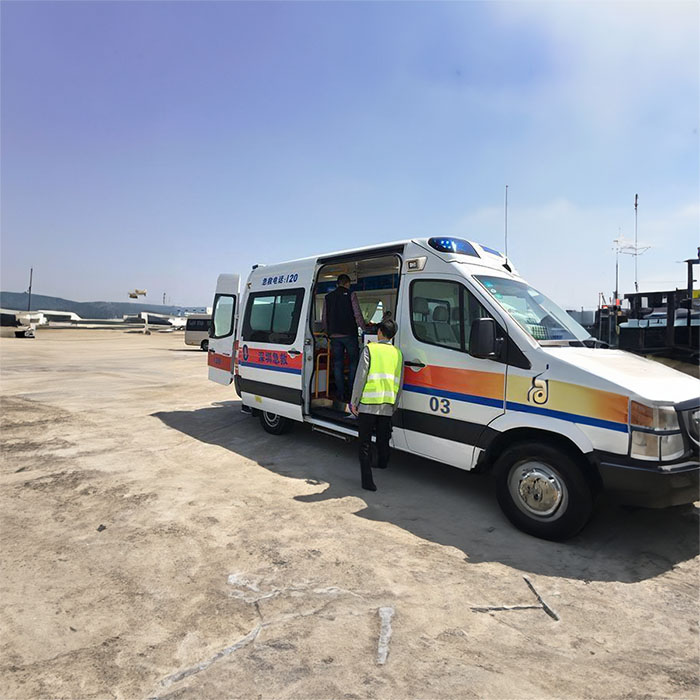 兰州出租急救车联系电话