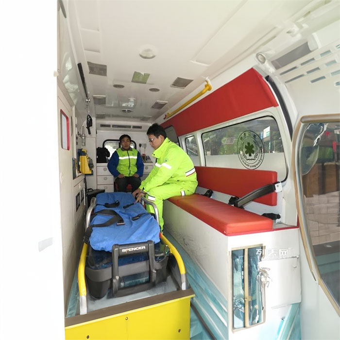 兰州出租私人救护车联系方式