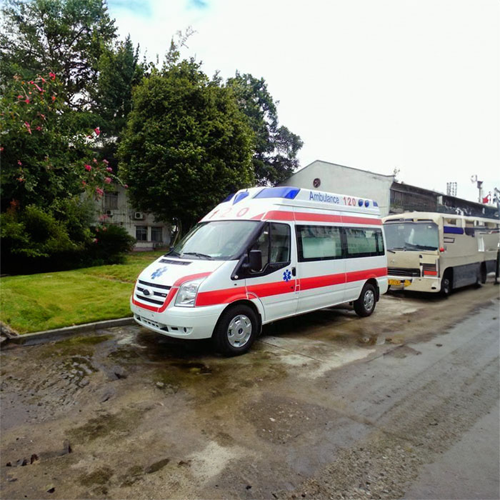 兰州出租救护车联系电话