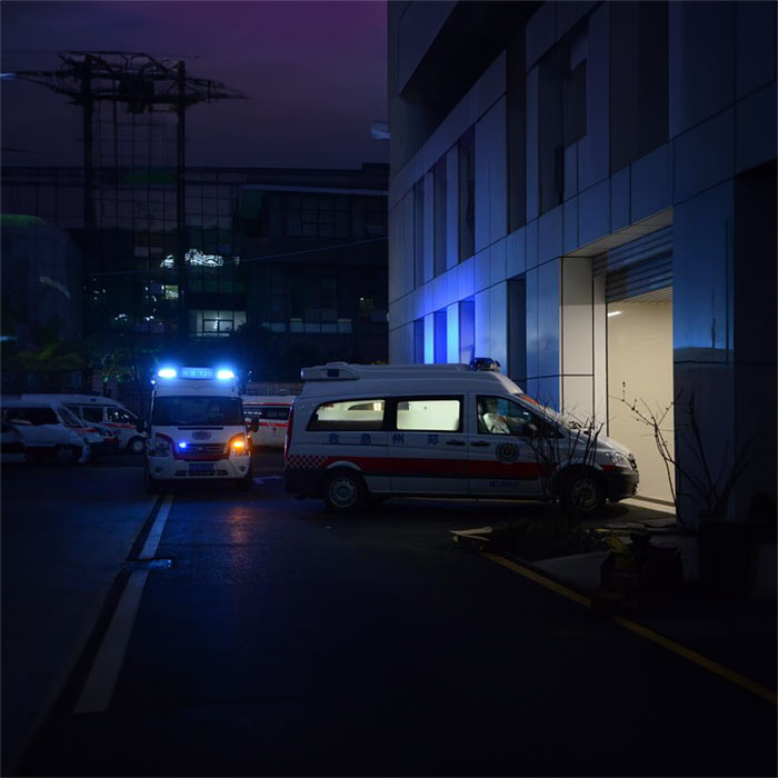 兰州出租急救车电话