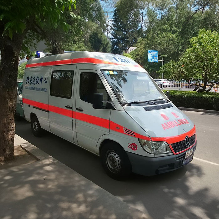 兰州出租救护车联系电话