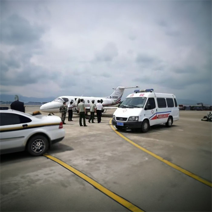 兰州出租急救车联系方式