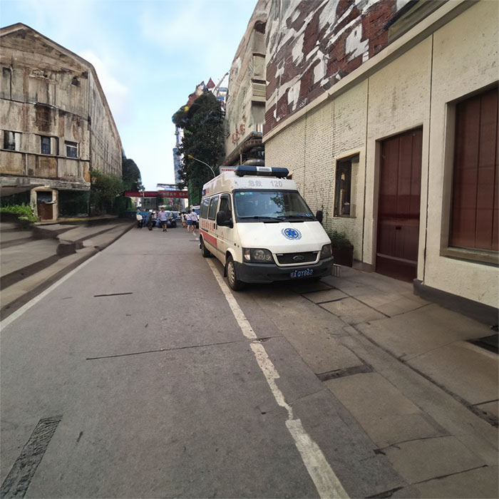 兰州租赁私人救护车联系电话