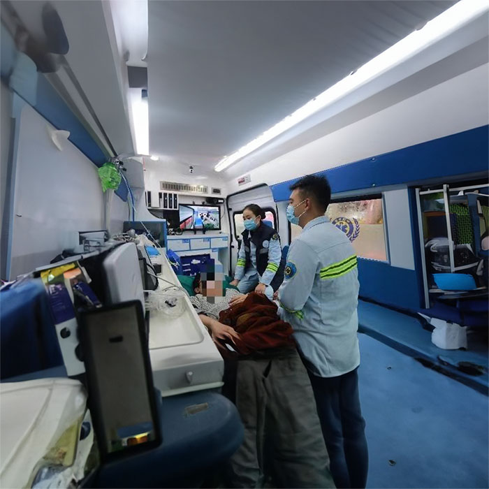 兰州出租急救车电话