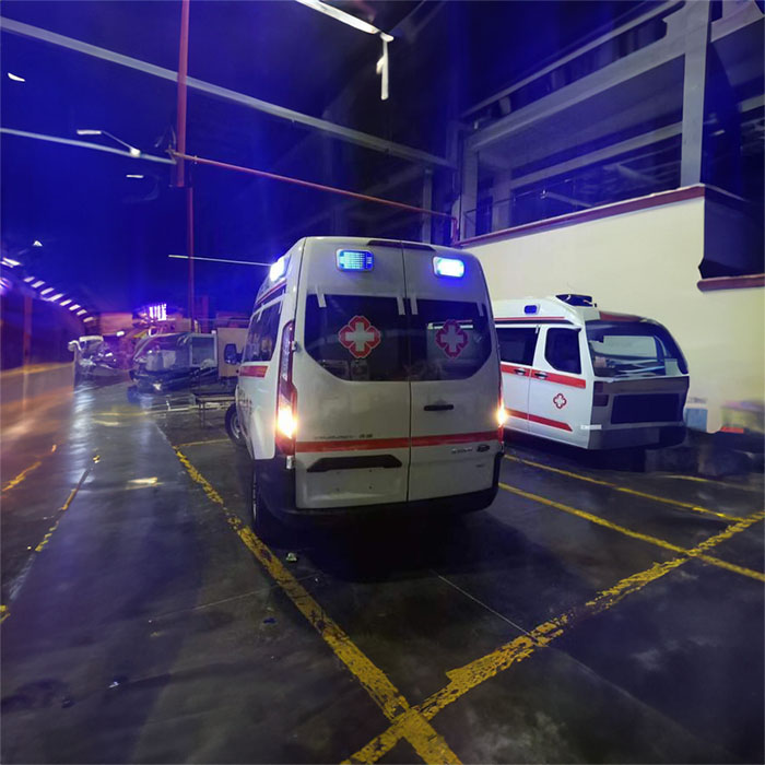兰州出租私人救护车联系电话